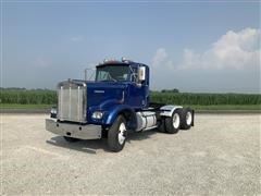 1970 Kenworth W900 T/A Truck Tractor 