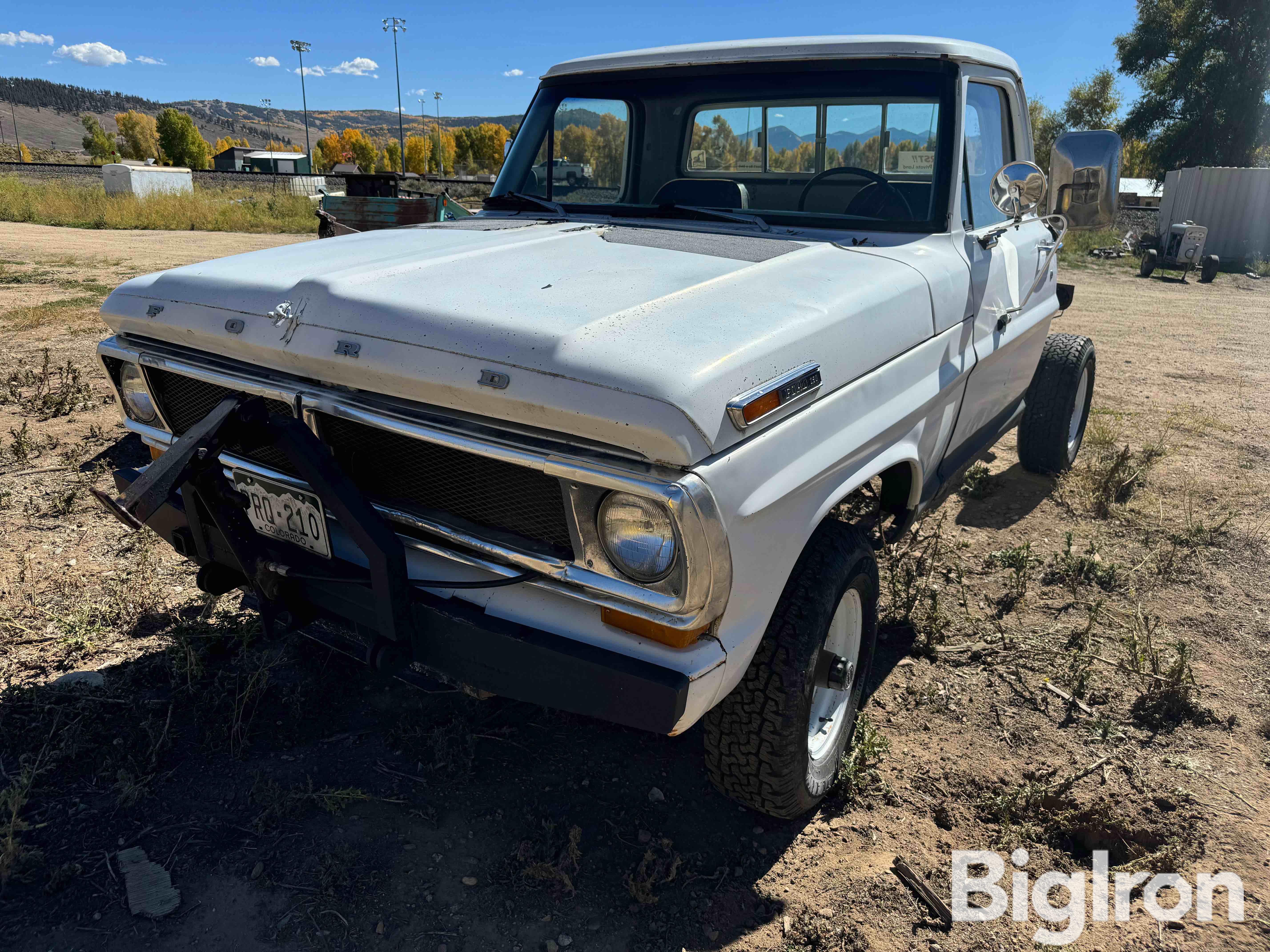 1972 Ford F250 4x4 Cab & Chassis W/Blade 