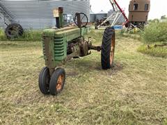 John Deere B 2WD Tractor 