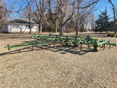 John Deere 28' Fallow Master Cultivator 