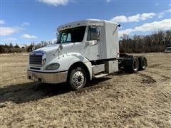 2002 Freightliner Columbia 120 T/A Truck Tractor 