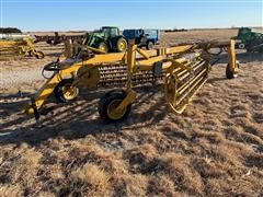 2015 Vermeer R2800 Twin Rake 