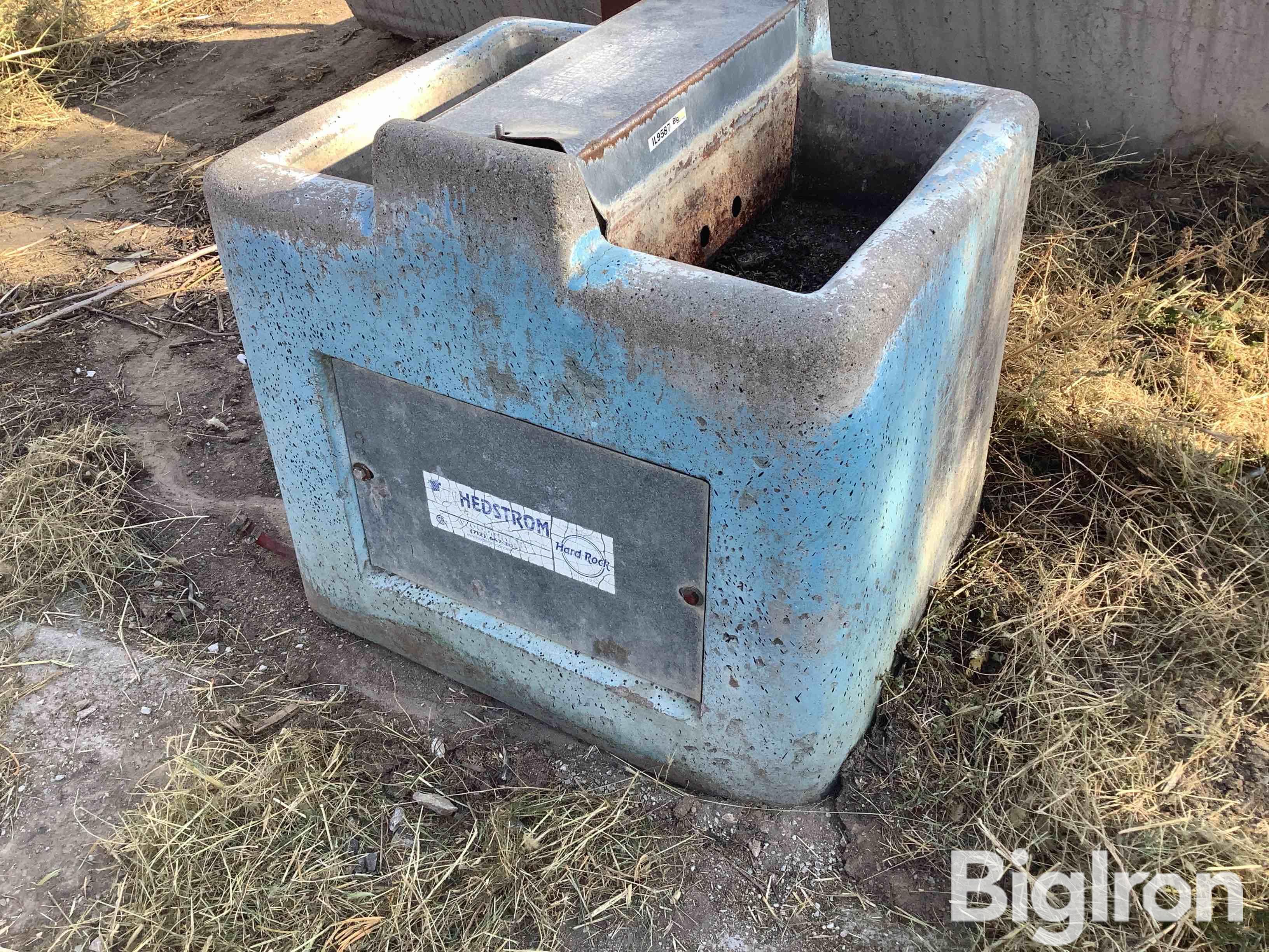 Hedstrom Automatic Livestock Waterer 