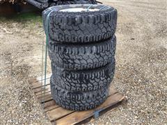 Extreme 285/70R17 Mud Claw Tires & Rims 