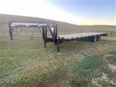 2005 Titan 5400 31’ T/A Gooseneck Flatbed Trailer W/Dovetail 