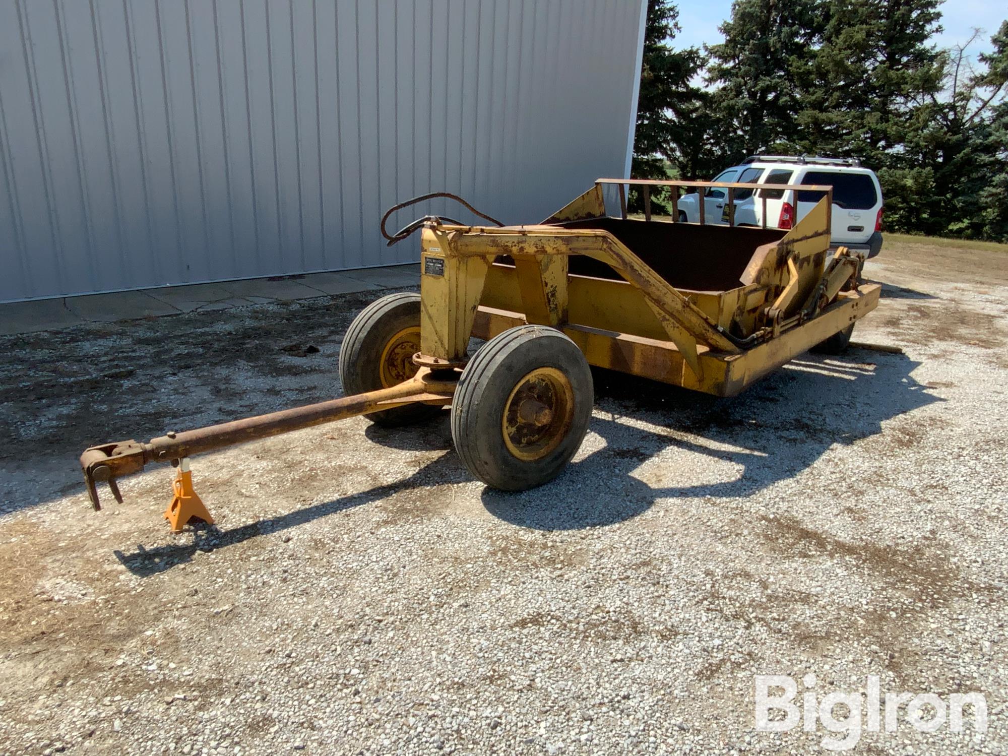 Soil Mover 75-RF Pull-Type Scraper 