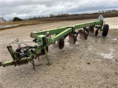 John Deere A2700 Semi Mounted Variable Width Plow 