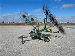 John Deere 702 10-Wheel Hay Rake 