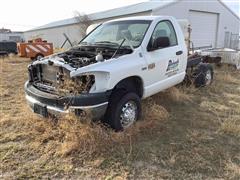 2007 Dodge RAM 2500 4x4 Cab & Chassis (FOR PARTS ONLY) 
