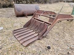 Duncan Loader W/Manure Bucket & Snow Bucket 