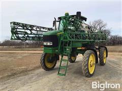 2010 John Deere 4630 Self-Propelled Sprayer 