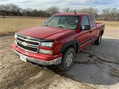 2007 Chevrolet Silverado 1500 Z71 Off Road 4x4 Extended Cab Pickup 