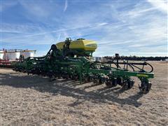 2012 John Deere 1720 CCS 16R30" Planter 