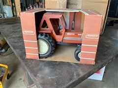 Hesston 1380 1/16-Scale Replica Diecast Tractor 