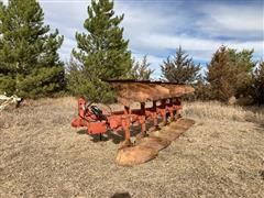 International 165 6 Bottom Roll-Over Plow 