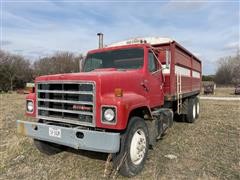 1979 International F-2574 S-Series T/A Grain Truck 