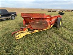 New Holland 519 Manure Spreader 