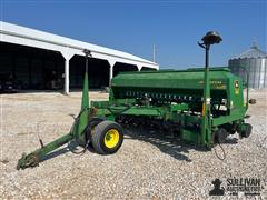 John Deere 1560 15' Drill 