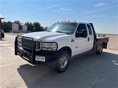 2004 Ford F350 4x4 Extended Cab Flatbed PIckup 
