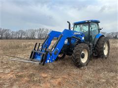 2015 New Holland T6.175 MFWD Tractor W/Loader 