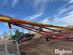 items/2e86133154f4ef11a4de002248916f6f/westfield-mks100-83-auger-w-swing-out-hopper_765fb33b10014c8285bc72b986fe6777.jpg