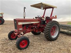 1972 International Farmall 656 2WD Tractor 