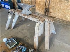 Anvil & Sawhorses 