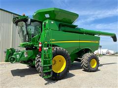 2018 John Deere S780 Combine 