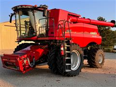 2019 Case IH 8250 2WD Combine 