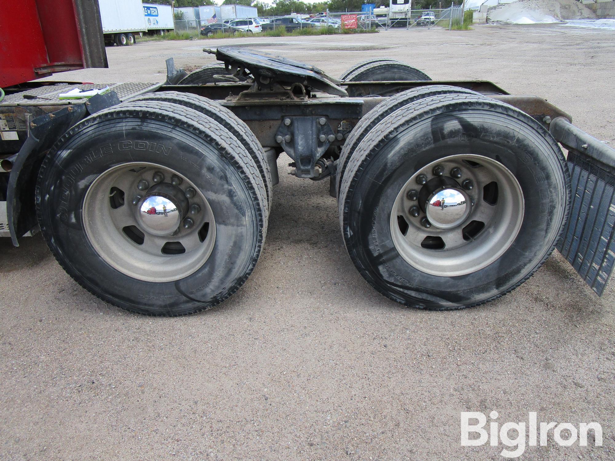 items/2fd6a0f90979ef11a4e57c1e52426949/2014kenwortht660tatrucktractor-15_65229787d2ef4ff38c335c4e978cdb87.jpg