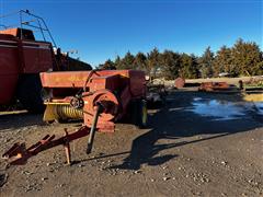 1973 New Holland 276 Small Square Baler 