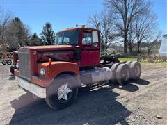 1970 White 4564TD T/A Day Cab Truck Tractor 