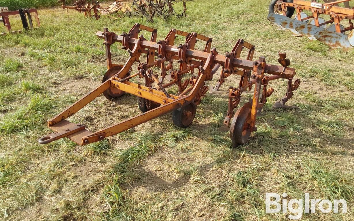 Allis-Chalmers 2R30" Row Crop Cultivator 