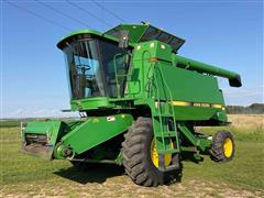 1989 John Deere 9500 2WD Combine 