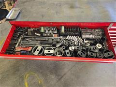 items/30f80db04e77ef11a4e6000d3a62e002/u.sgeneral64167largerollcabtoolboxwithtools_3394cf978d7d444899bb5b3689dbcffa.jpg