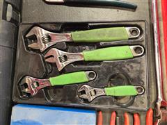 items/30f80db04e77ef11a4e6000d3a62e002/u.sgeneral64167largerollcabtoolboxwithtools_5d297bb1d91a4b81a1bbe2d2f76c022d.jpg