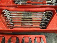 items/30f80db04e77ef11a4e6000d3a62e002/u.sgeneral64167largerollcabtoolboxwithtools_95ce49e84b87469fa264a063d9145d93.jpg