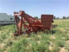 Hesston Bale Stack Feeder 