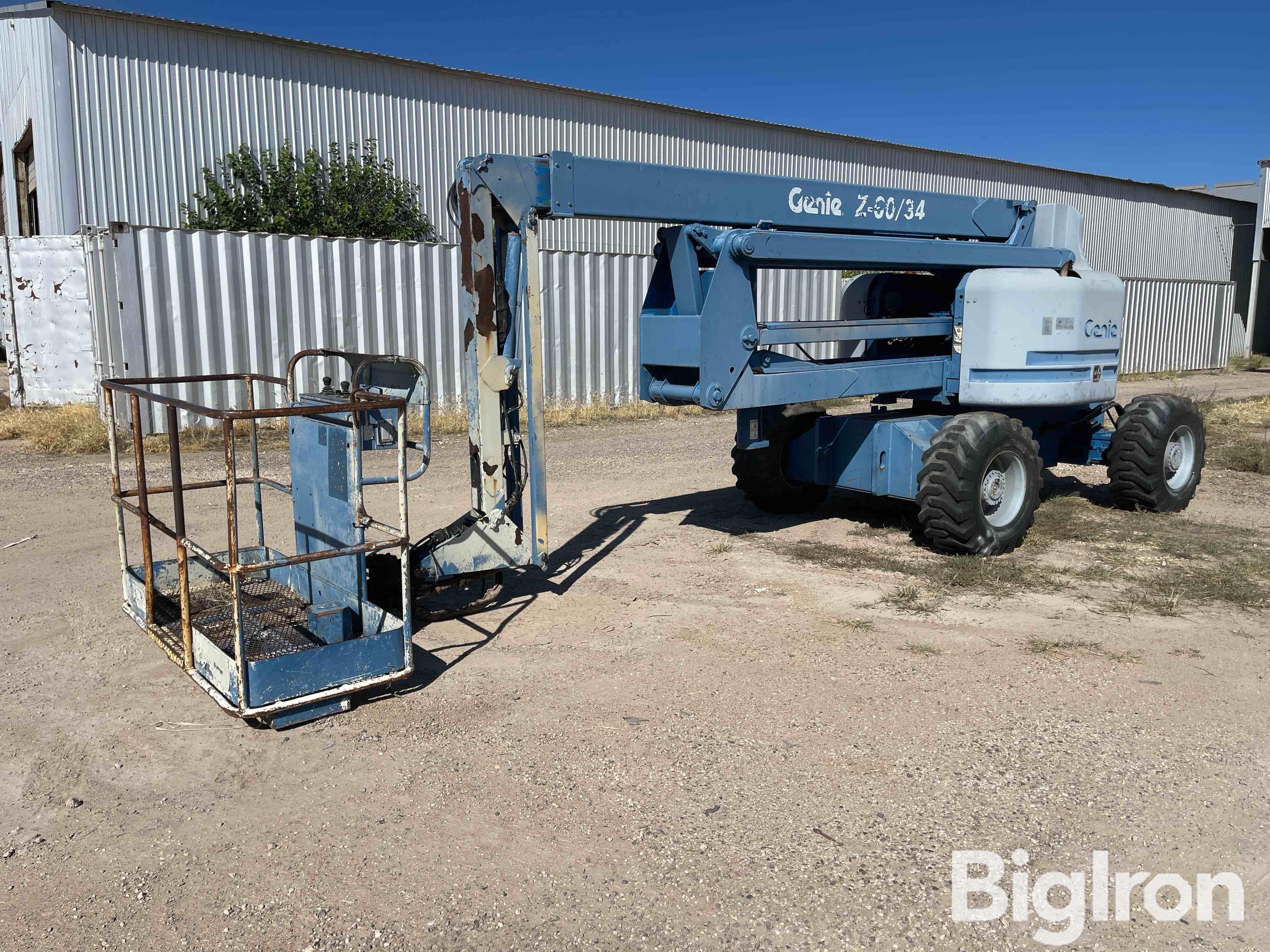 2000 Genie Z60/34 Articulated Boom Lift 