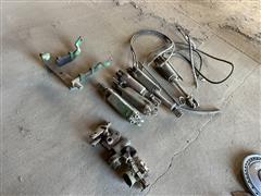 John Deere 2-Way Hydraulic Cylinders 