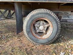 items/31df545b1196ee1192bd000d3ad43525/1975chevroletc60graintruck-14_a2b27951979d42fcbaa9254e5b770e5a.jpg