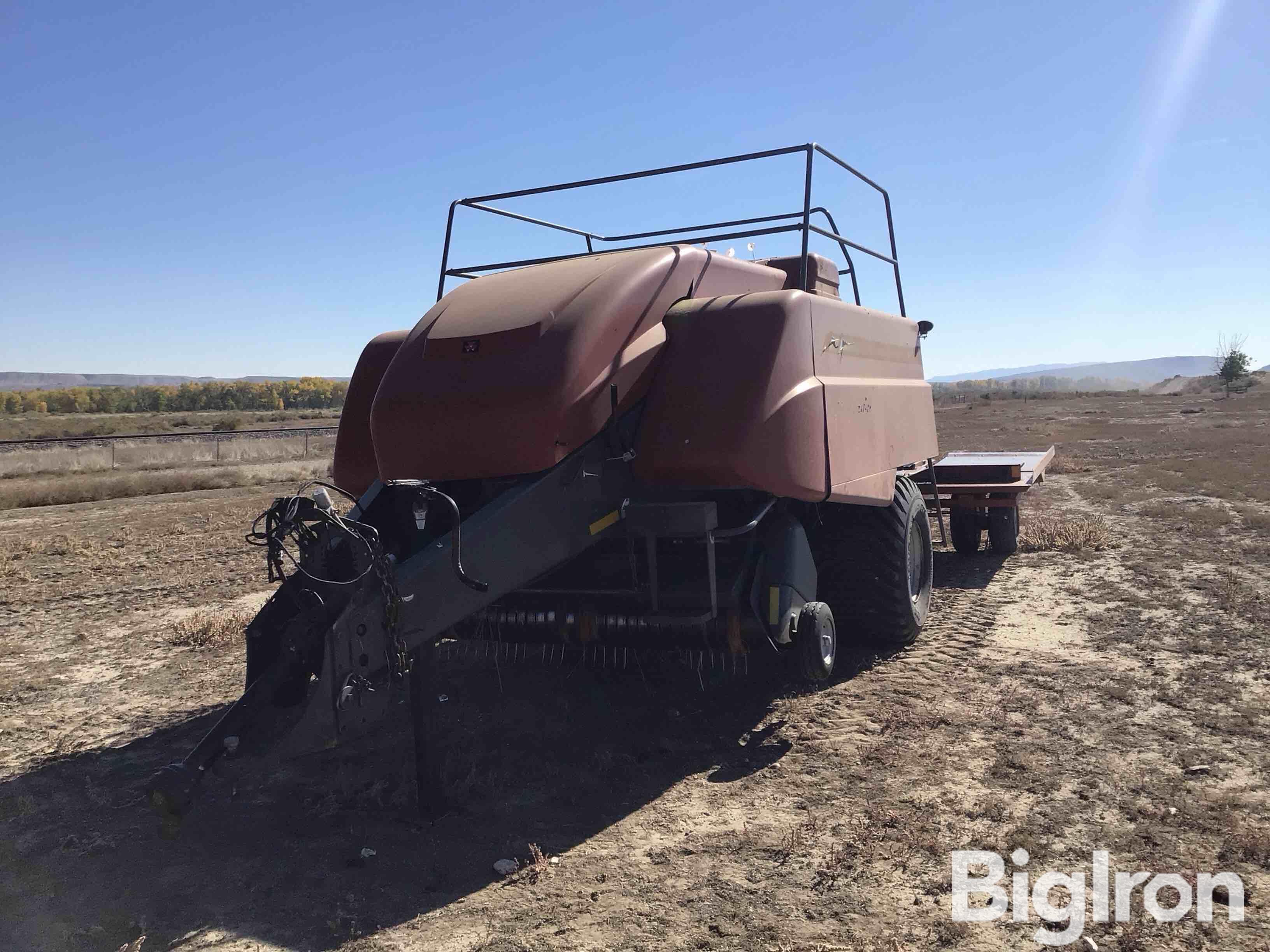 2007 Massey Ferguson 2170 Big Square Baler W/Accumulator 