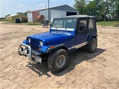 1995 Jeep Wrangler 4x4 SUV W/Removable Canvas Top 