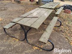 Picnic Tables 