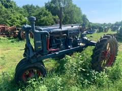 International F-20 2WD Tractor 