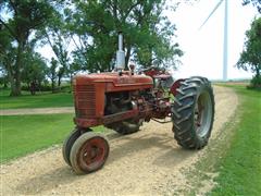 1952 Farmall Super M 2WD Tractor 