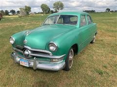 1950 Ford Custom Delux Sedan 