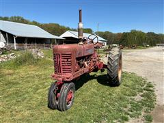 1955 Farmall 400 2WD Row Crop Tractor 