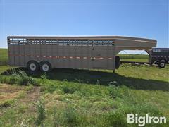 items/33077aaa413af011a2d97c1e52426054/2011-circle-d-6824gnst-t-a-gooseneck-trailer_45cdff0a7e0c4a1f929158c9250f5965.jpg