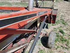 items/3332e172c9dfed11a81c00224890e11c/1961farmall5602wdtractorwfarmhandf11loader_dd7450984c704944b245b7efff70be5c.jpg